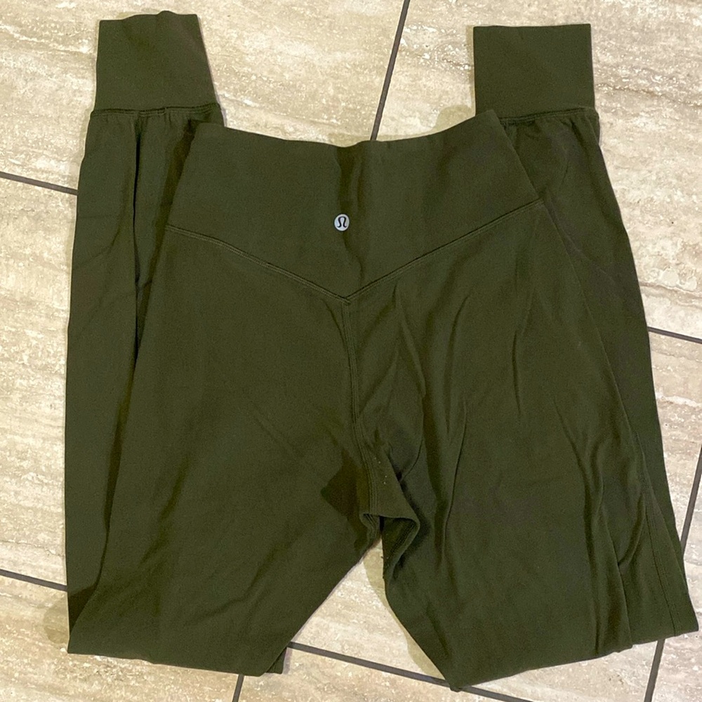 Lululemon hunter green joggers size 2